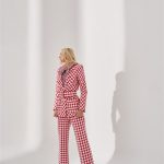 Blazer blusa y pantalón Valentina perfil - Otoño-Invierno, colección inspirada en Navidad, lookbook