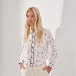 Blusa Let it snow perfil y pantalón Carola - Otoño-Invierno, colección inspirada en Navidad, lookbook