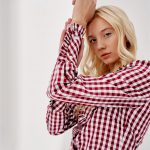 Blusa Valentina perfil - Otoño-Invierno, colección inspirada en Navidad, lookbook