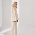 Capa Claudia perfil - Otoño-Invierno, colección inspirada en Navidad, lookbook