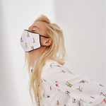 Mascarilla Let it snow - Otoño-Invierno, colección inspirada en Navidad, lookbook